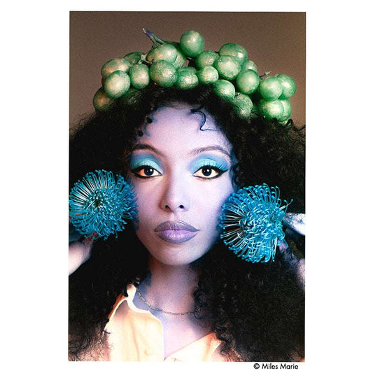 Comutator Harman Switch Azure de 35mm, finisaj albastru, detalii și butoane vizibile pe imagine.