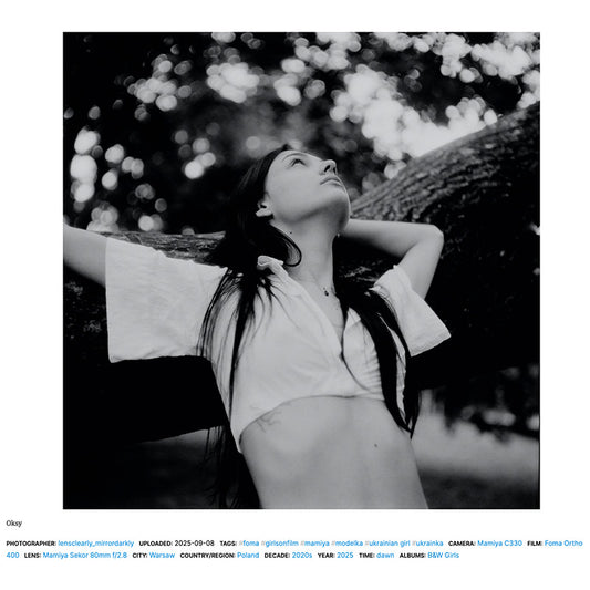 Exemplu de film Foma Ortho 400 35mm, cu ambalaj și etichetă, utilizat pentru fotografiere ortopedică, expirare 04/26