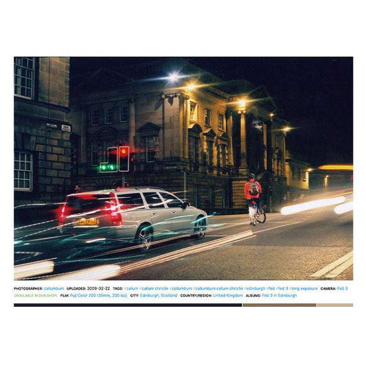 Film color Fujifilm 200 35mm, imagine cu culori vibrante și detalii clare, pentru fotografii de înaltă calitate.