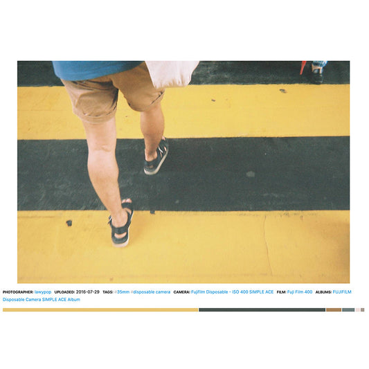 Film Fujifilm 400 35mm, imagine cu filme foto color pe suport de film, pentru aparate foto analogice.