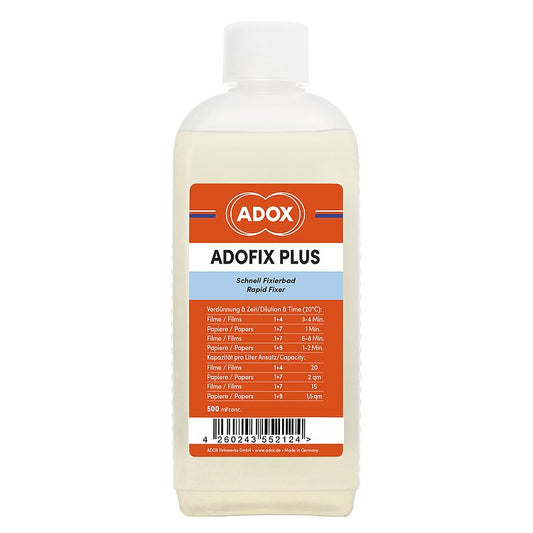 Fixator ADOX ADOFIX Plus 500ml, recipient de 500ml pentru procesare fotografii în imagine negativă.