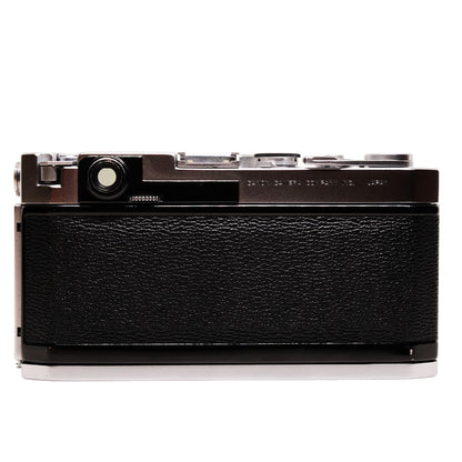 Camera Canon L2 cu obiectiv Jupiter 8 50mm f/2, vintage și compact, pentru fotografie de colecție sau artistice.