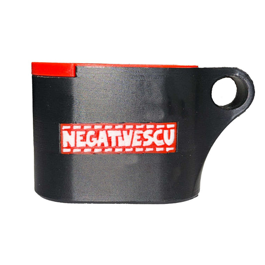 Carcasă pentru 2 filme 35mm NEGATIVESCU, cu design compact și ușor, ideală pentru transportul peliculelor.