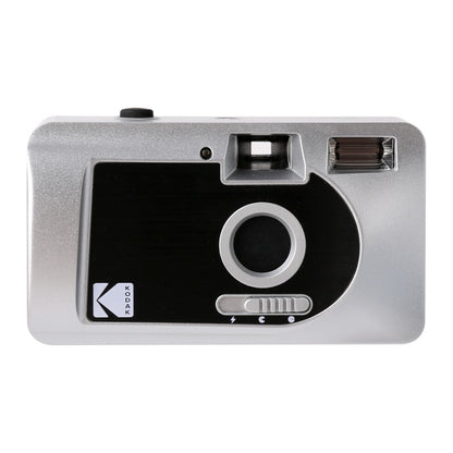 Kodak S88 Silver, cameră point-and-shoot 35mm, cu design clasic și obiectiv compact pentru fotografii instantanee.